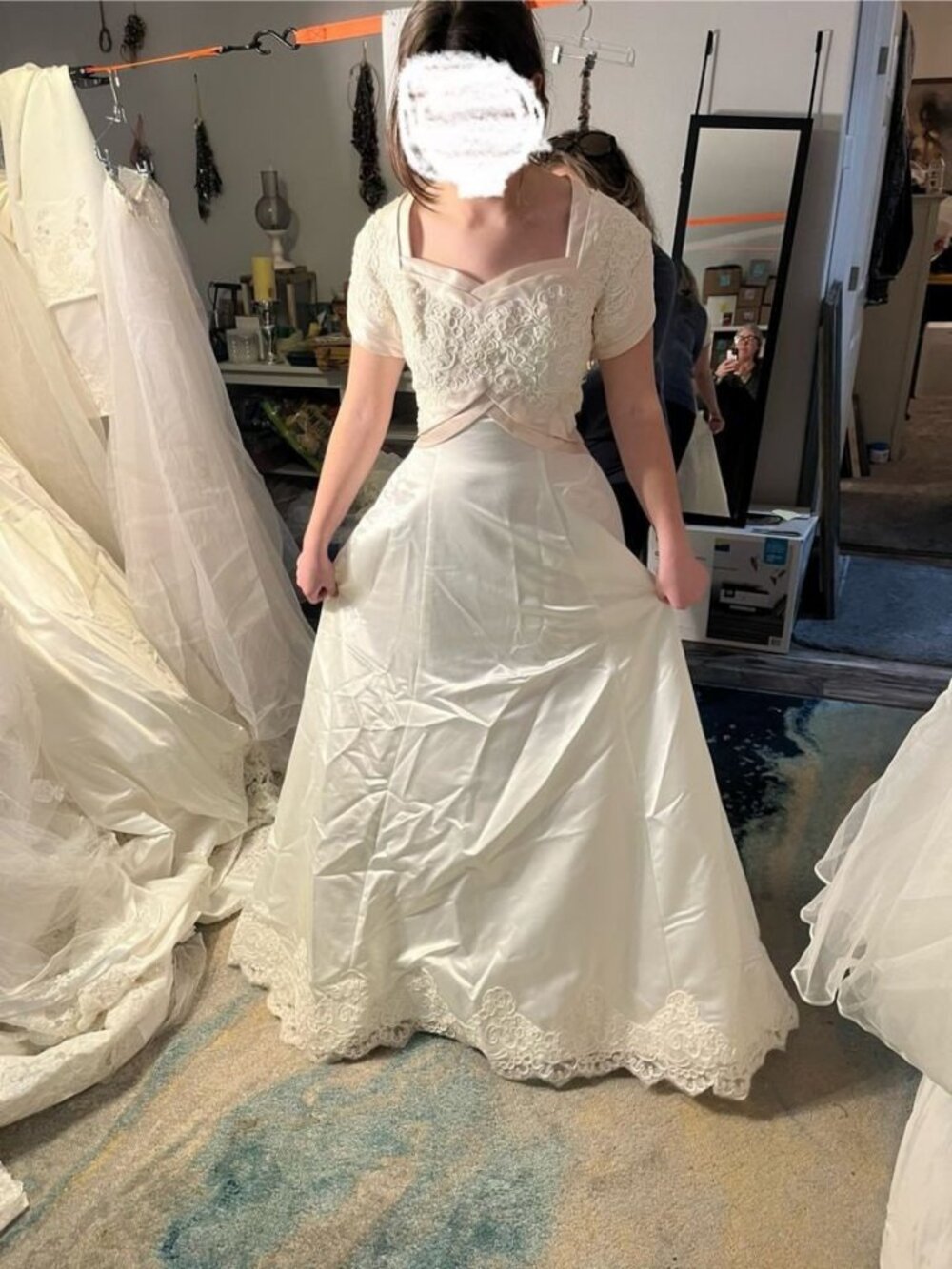 Vintage short sleeved wedding gown size 12 (Dress #205)